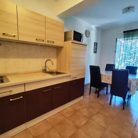 Apartment Mario