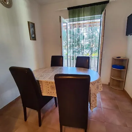 Mario Apartman Sevid